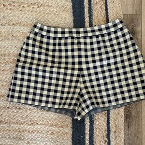 HIGH SPORT Checked High-Waist Women’s Shorts in Navy and Cream